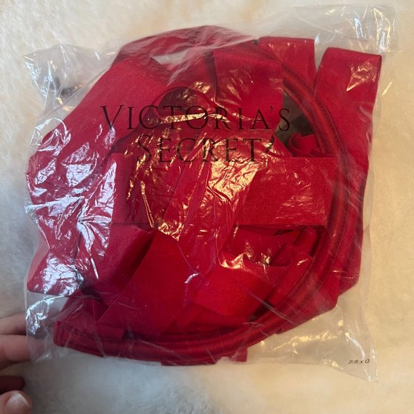 Victorias Secret Luxe Demi Strappy Bandage Cage Bra in red size 32DDD/F NWT - Picture 11 of 11